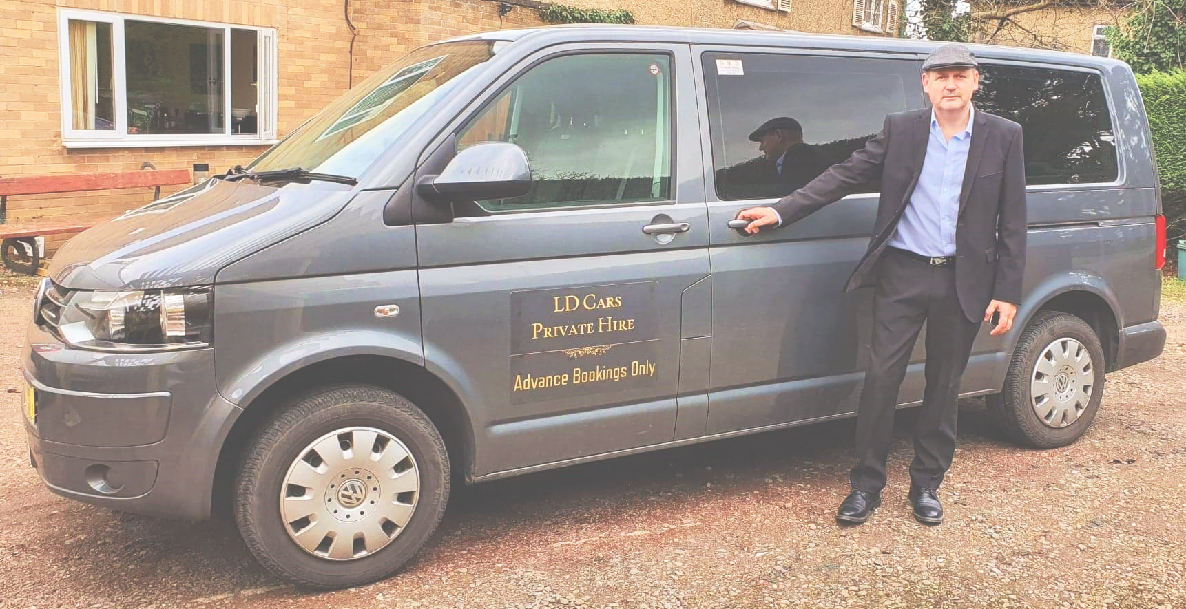 EXPERIENCED 8 SEATER PRIVATE HIRE